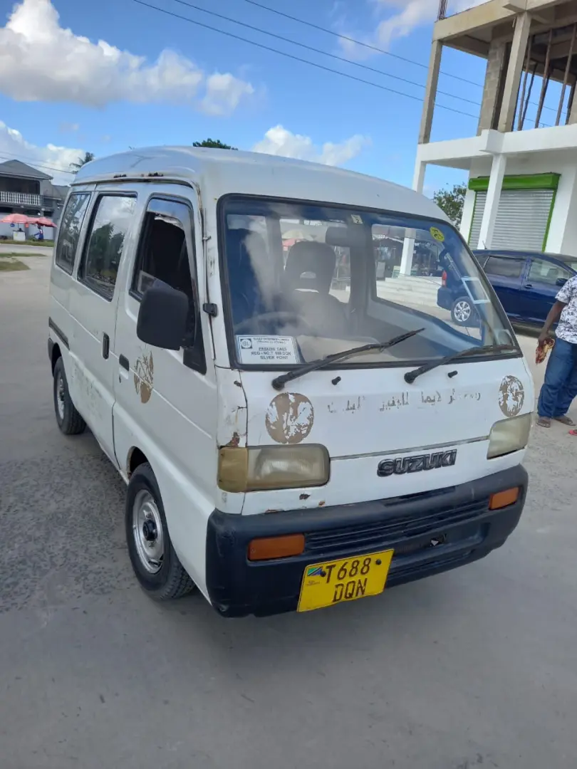 Suzuki Every 2002 Manual thumbnail 6