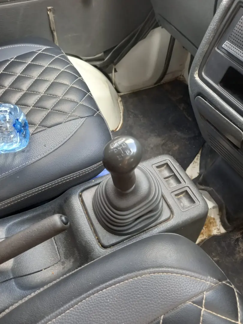 Suzuki Every 2002 Manual thumbnail 7