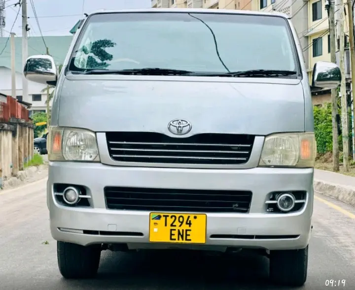 Silver Toyota Hiace (ENE)