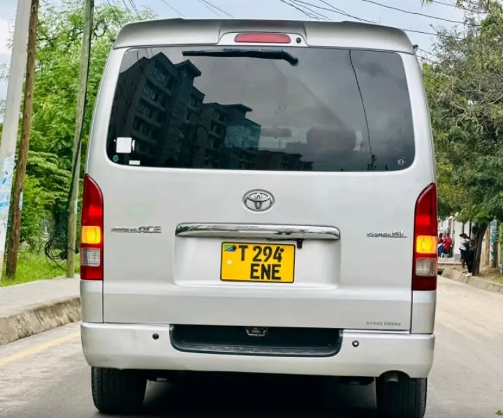 Silver Toyota Hiace (ENE) thumbnail 2