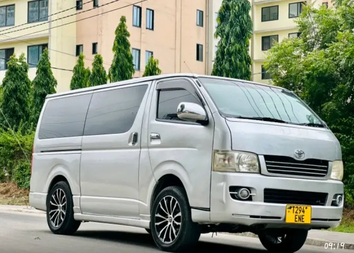 Silver Toyota Hiace (ENE) thumbnail 6