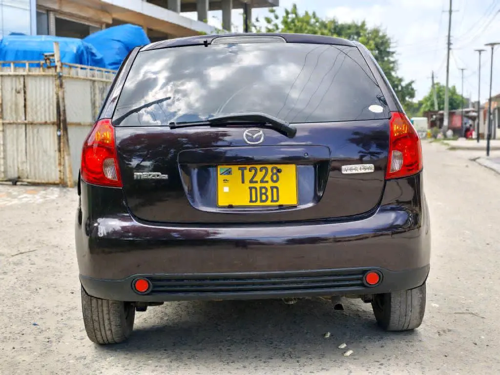 Mazda Verisa Gari Inauzwa thumbnail 5