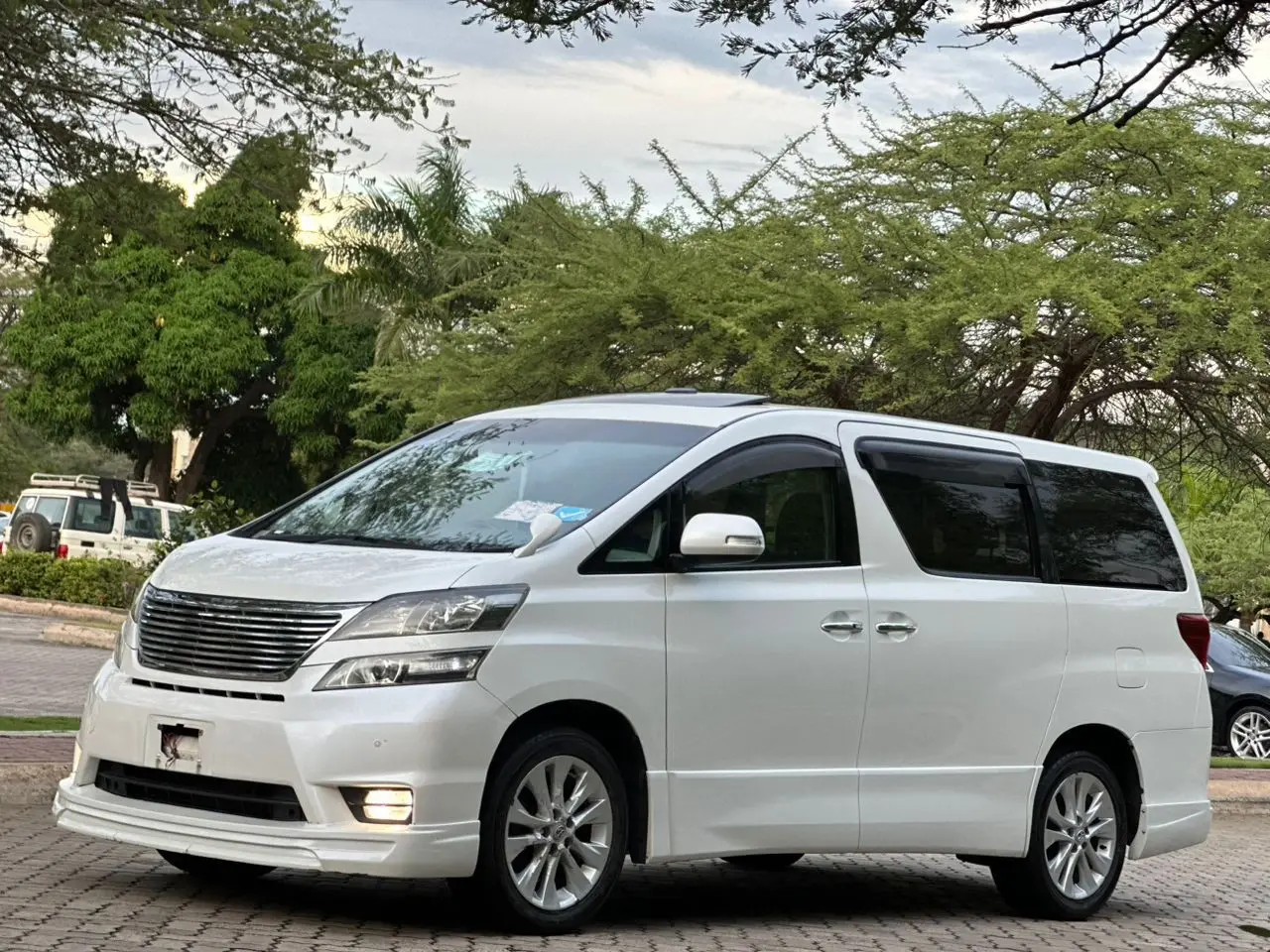 Toyota Vellfire 2008 thumbnail 3
