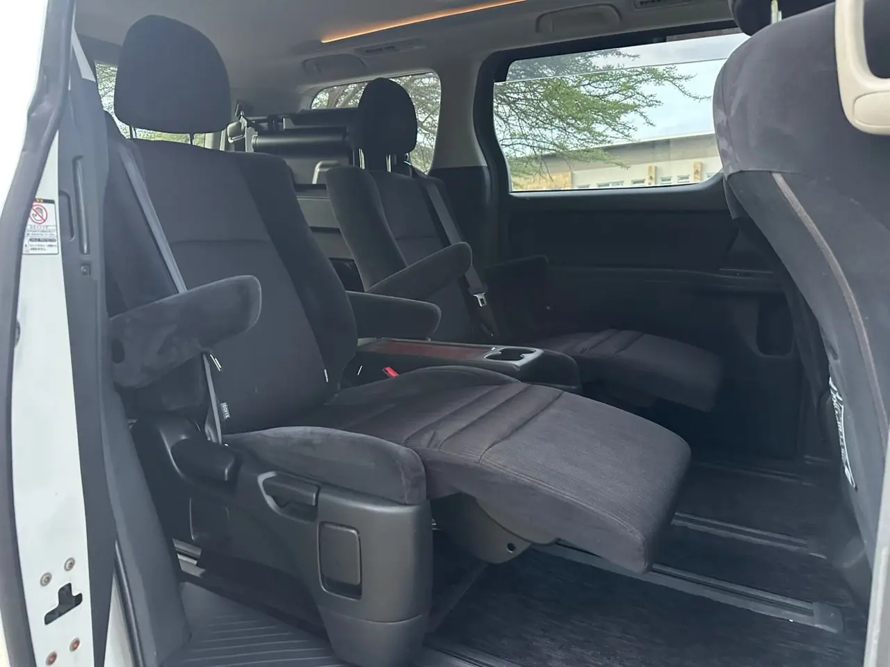 Toyota Vellfire 2008 thumbnail 7
