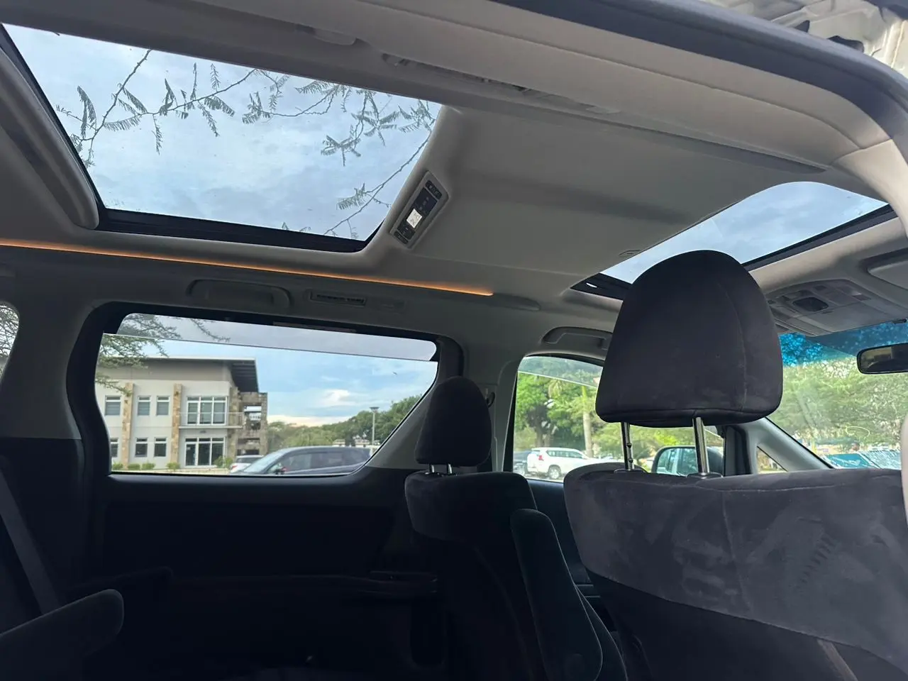 Toyota Vellfire 2008 thumbnail 9