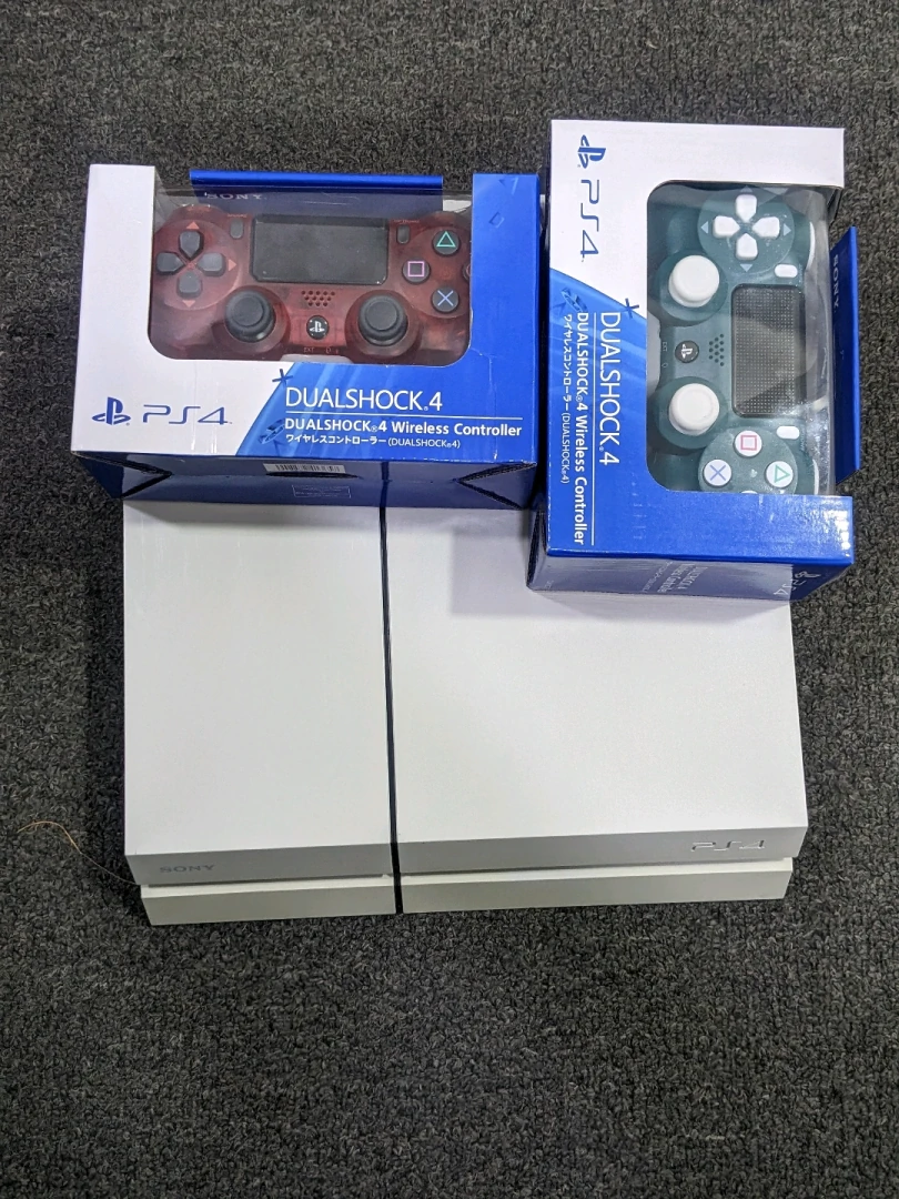 White Sony PS4 Fat Edition with 7 Games & 2 Controllers thumbnail 6