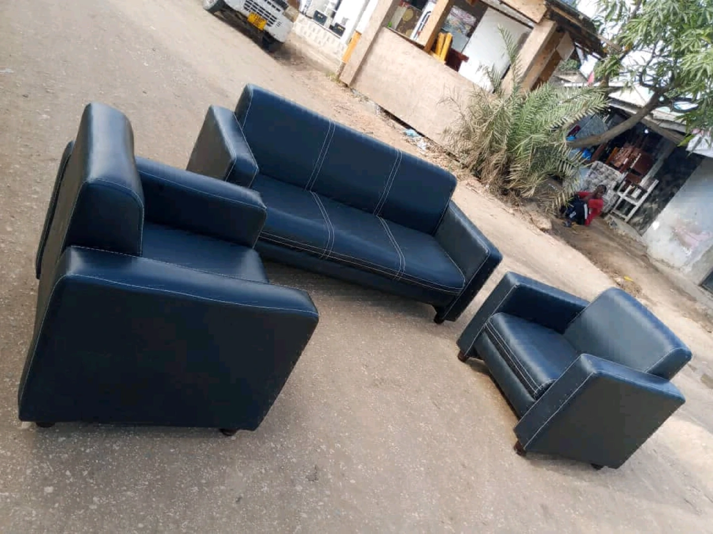Sofa Set 3:1:1 Pure Leather Imported thumbnail 2
