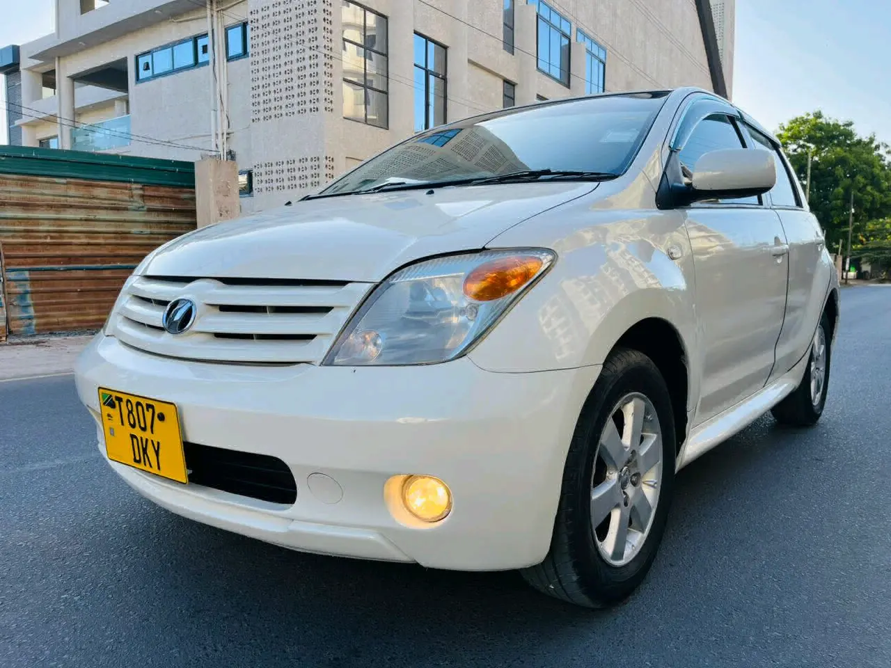 Toyota Ist 2007 Nyeupe, 1290cc, Low Mileage thumbnail 3