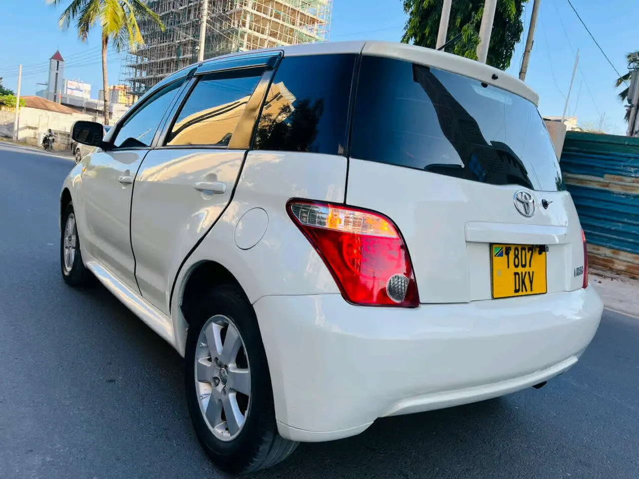 Toyota Ist 2007 Nyeupe, 1290cc, Low Mileage thumbnail 4