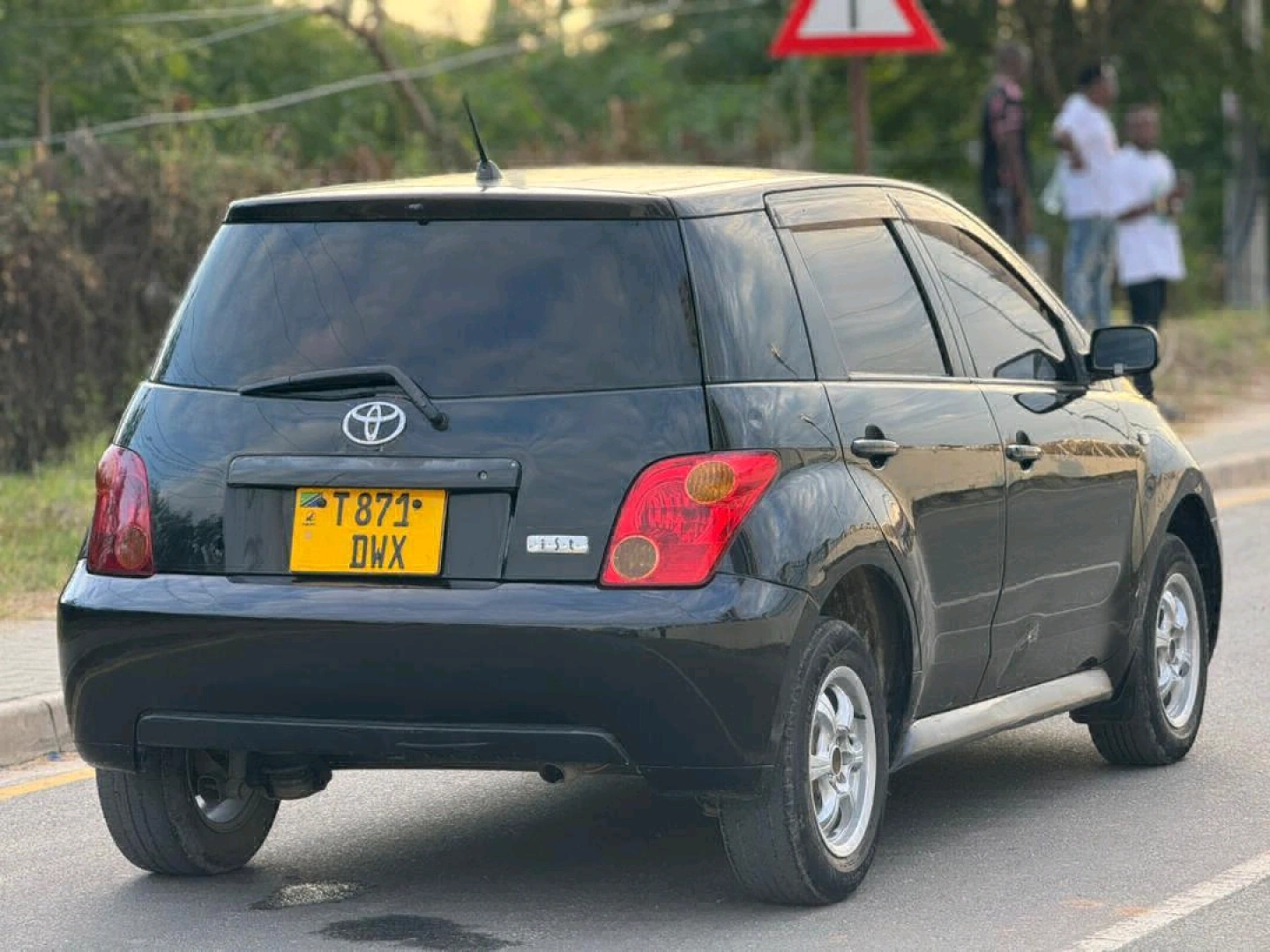 Toyota IST 2004 Automatic Excellent Condition thumbnail 5
