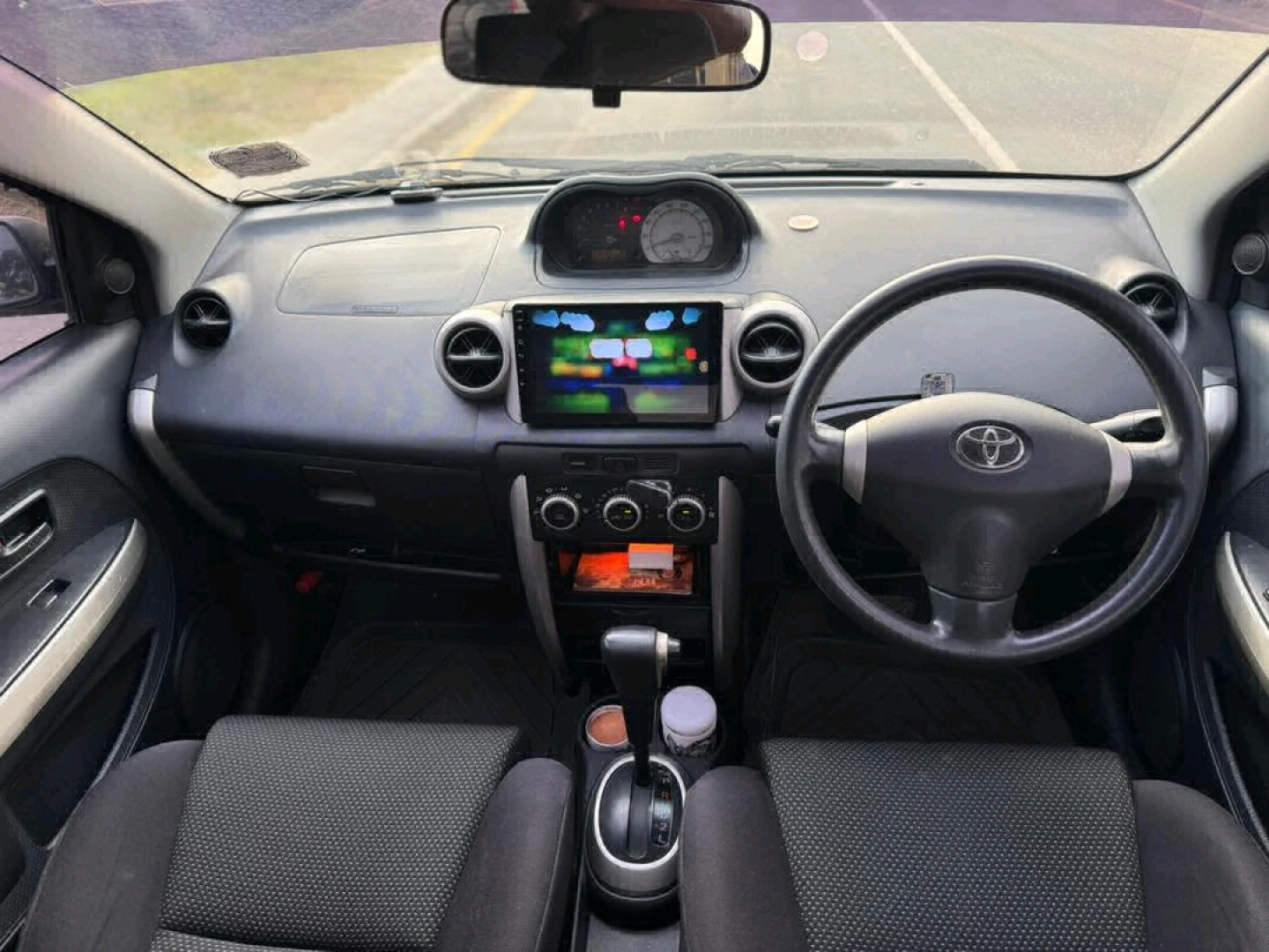 Toyota IST 2004 Automatic Excellent Condition thumbnail 8