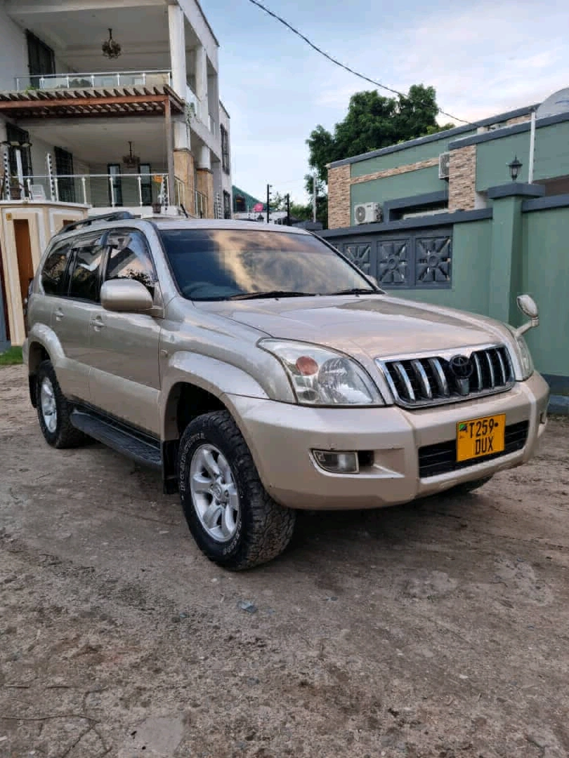 Toyota Prado Diamond 120 SUV 2007 - Gold thumbnail 5