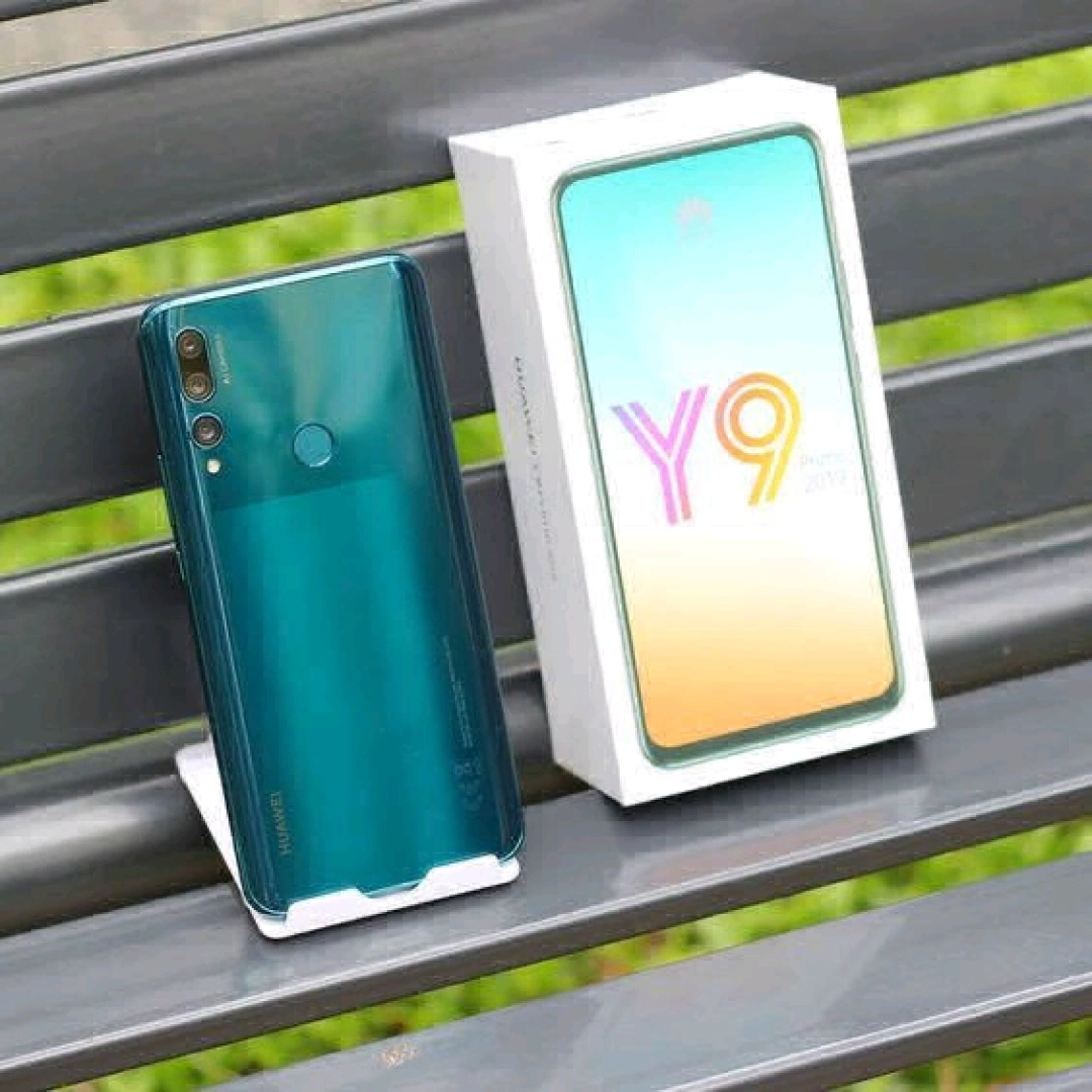 Huawei Y9 Prime 2019 (6GB RAM, 128GB Storage)