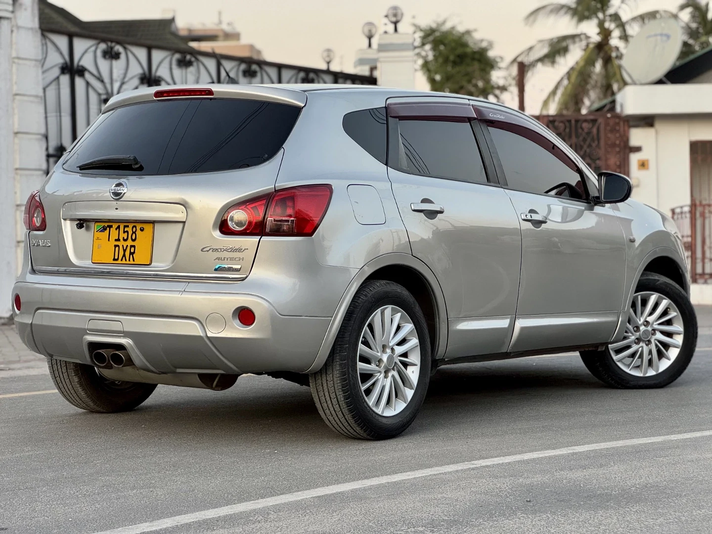Nissan Dualis (Qashqai) SUV Silver 2008 thumbnail 6