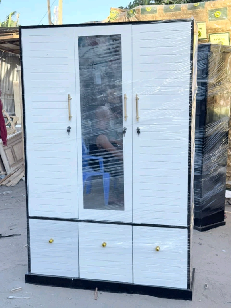 White Wooden Wardrobe with Mirror
