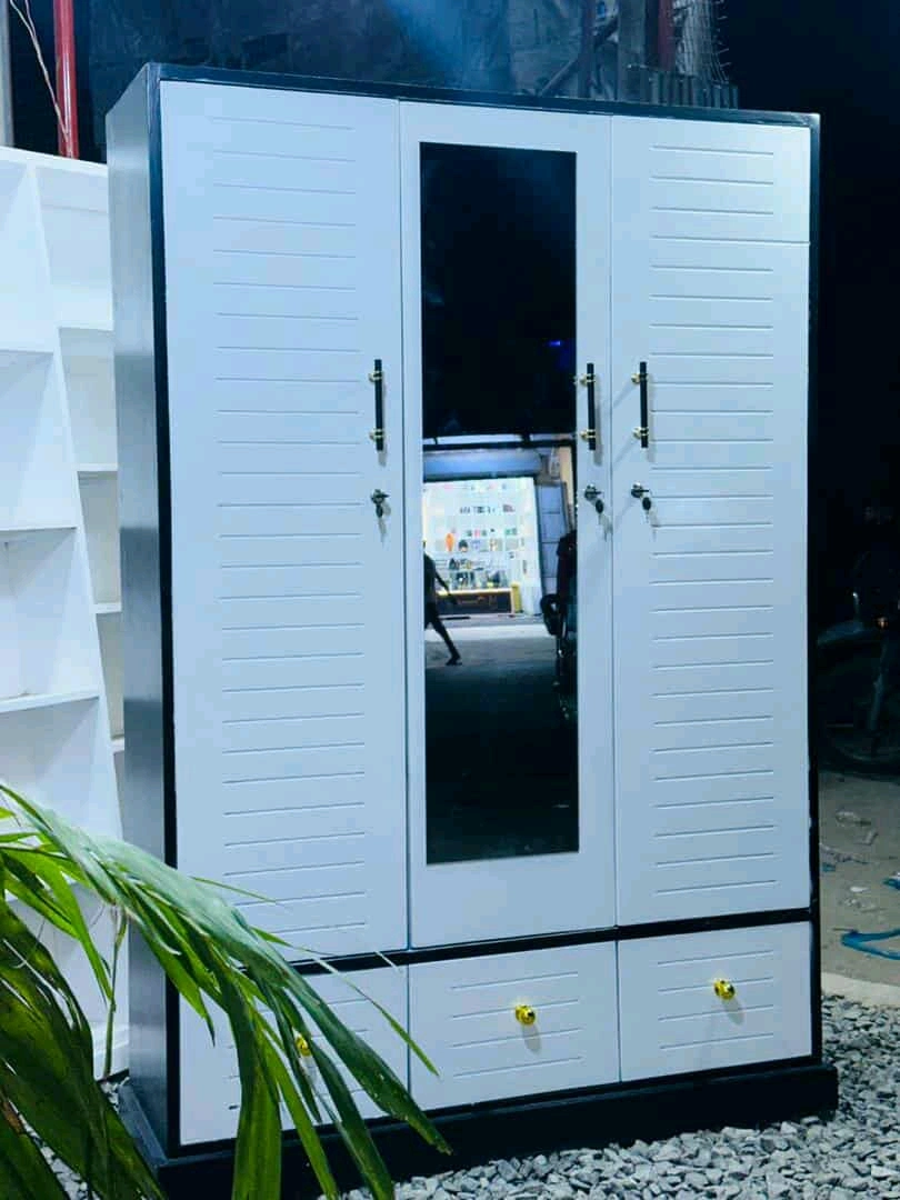 White Wooden Wardrobe with Mirror thumbnail 6