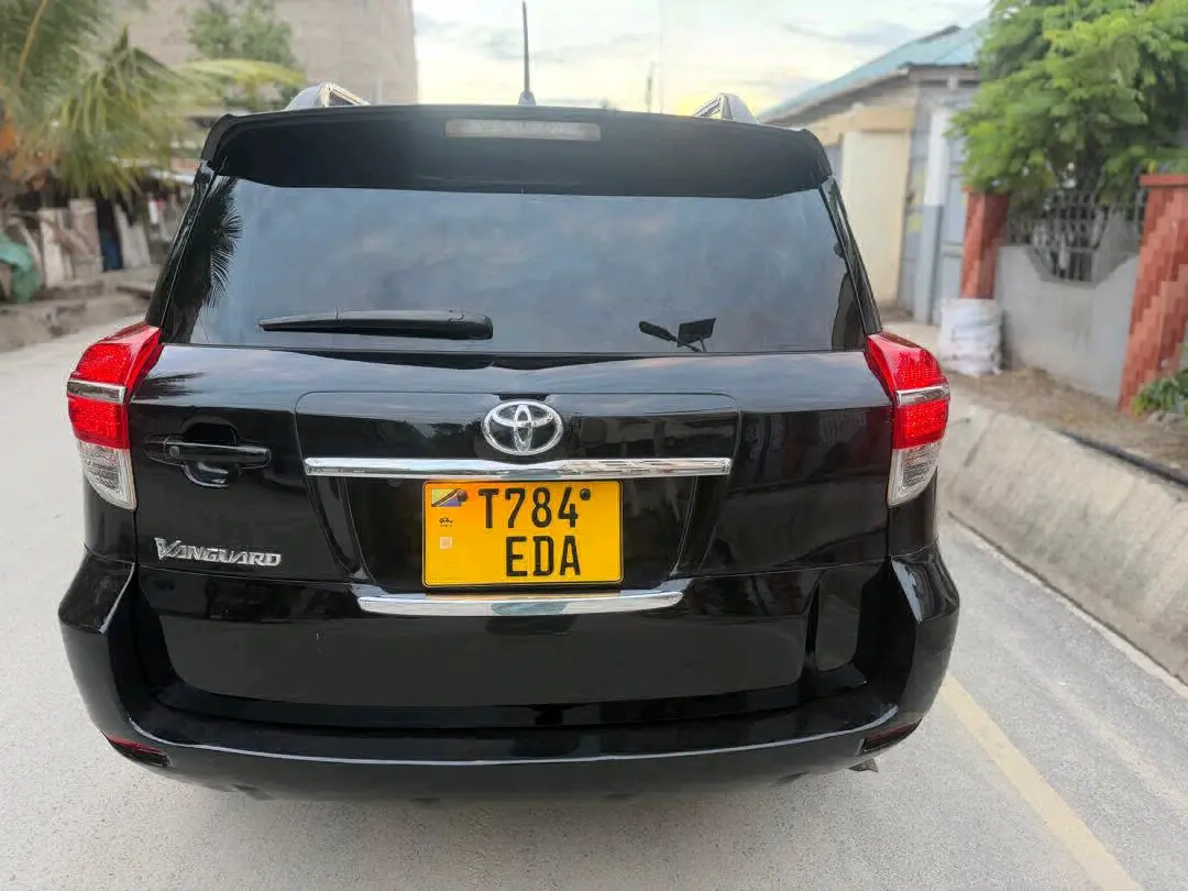 Toyota Vanguard 2011 (EDA) thumbnail 5