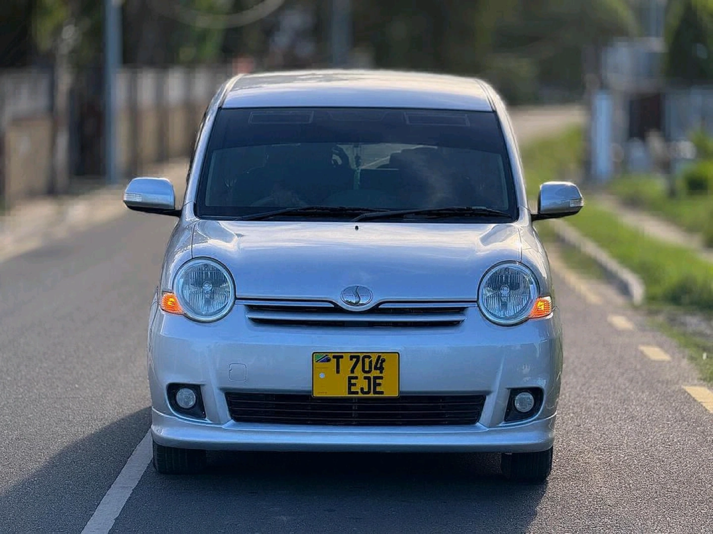 Toyota Sienta 2006 Automatic Minivan
