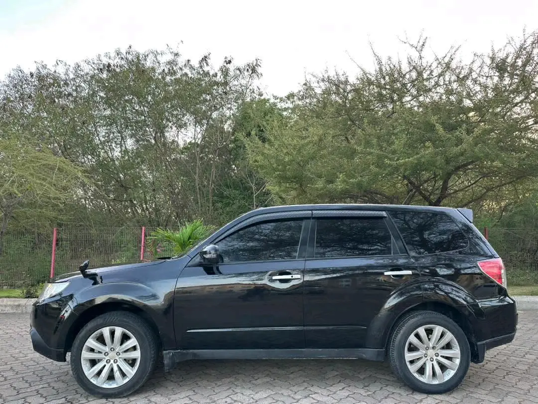 Subaru Forester 2011, Black, 1990cc thumbnail 2
