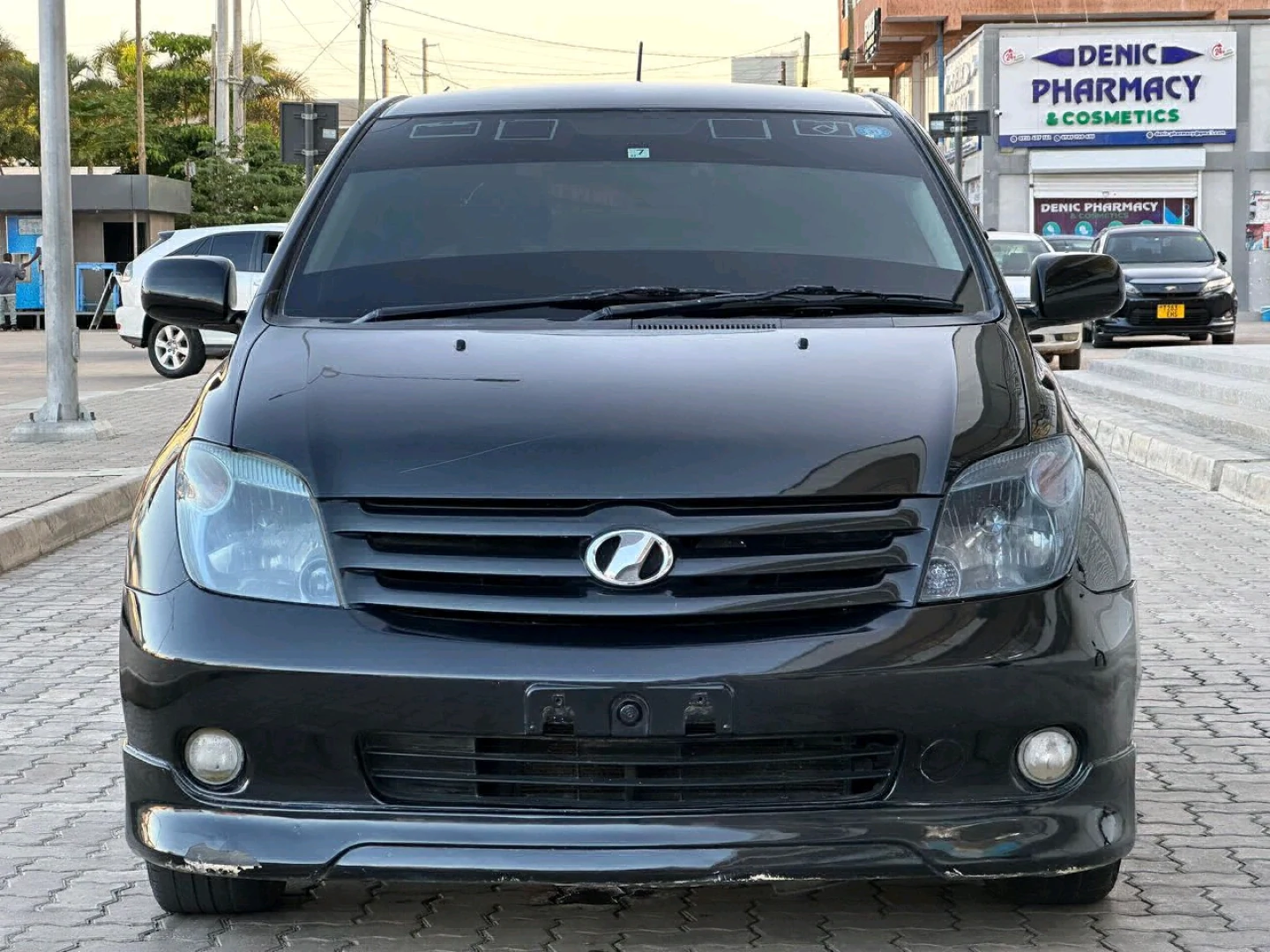 Black Toyota Ist 2005 Automatic