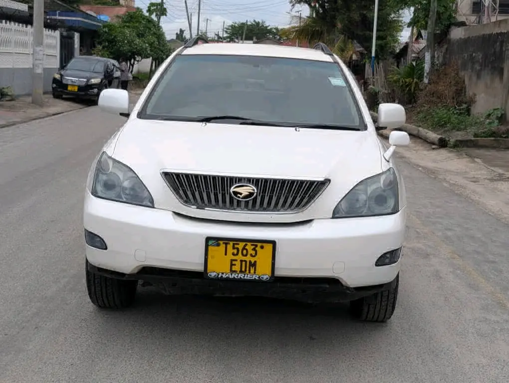 Toyota Harrier 2005 (EDM)