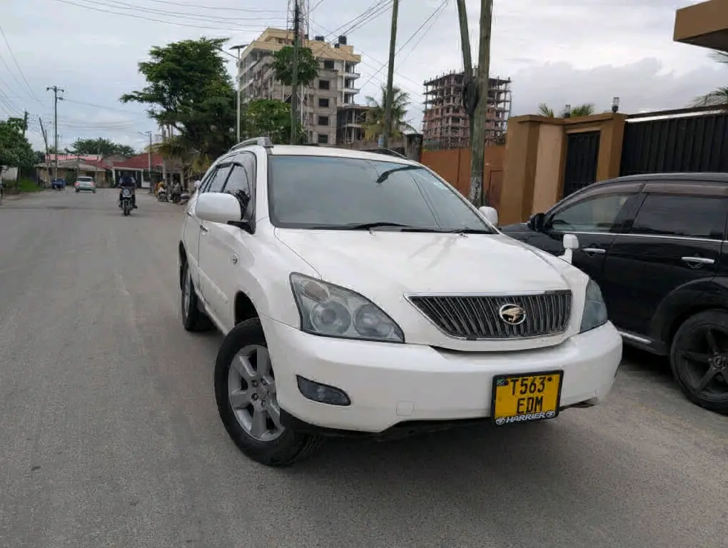 Toyota Harrier 2005 (EDM) thumbnail 7