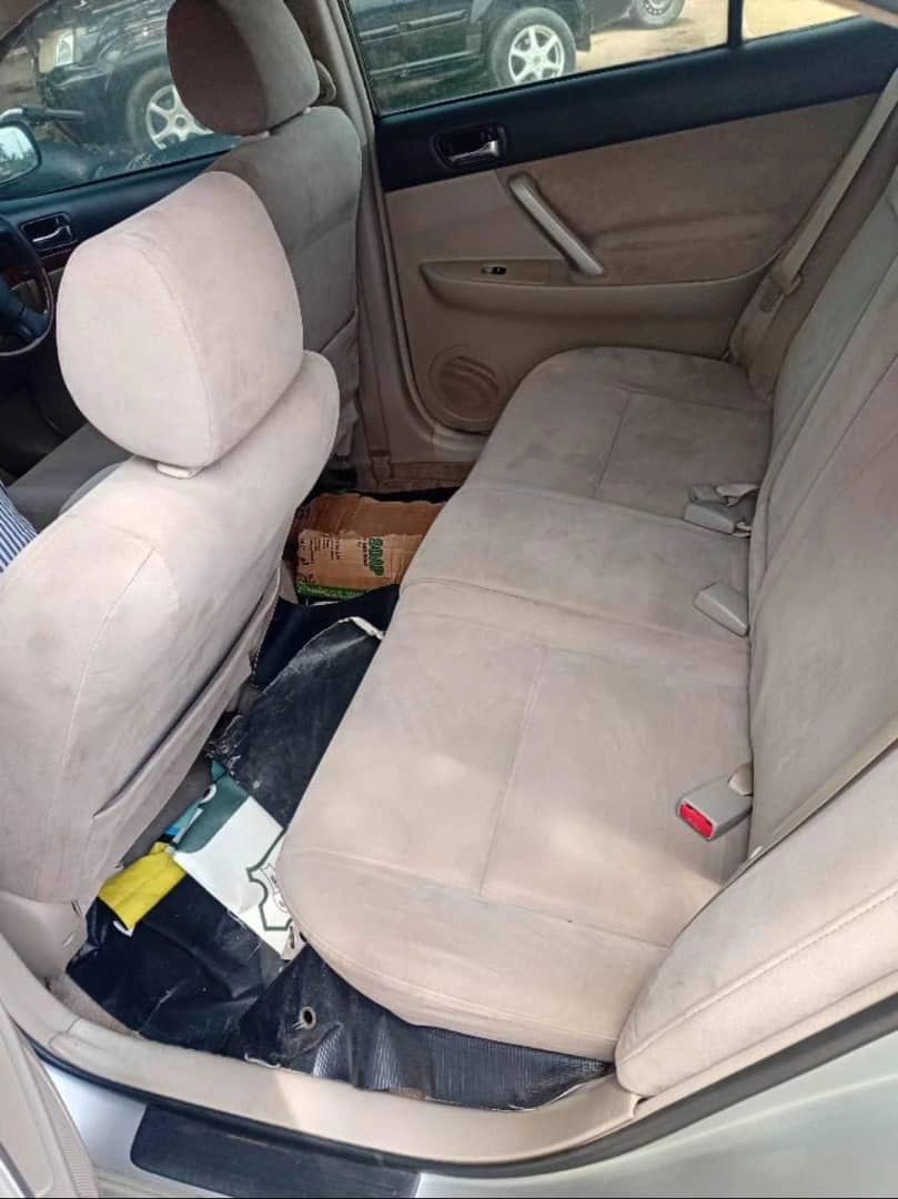 Toyota Premio X Silver 1790cc thumbnail 3