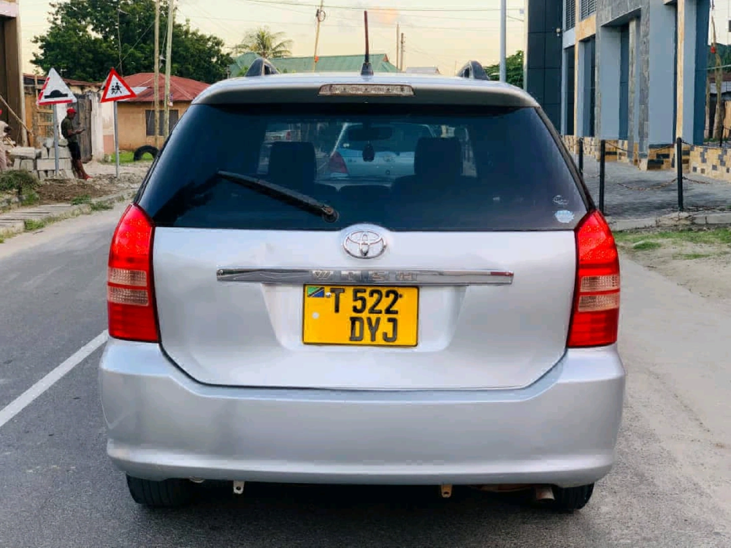 Silver Toyota Wish Car for Sale thumbnail 2