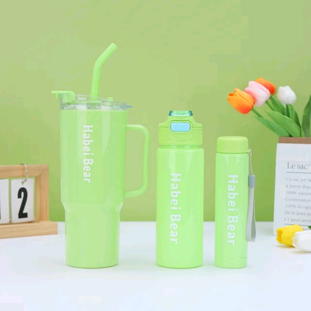 3-Piece Habei Bear Colorful Water Bottle Set thumbnail 4