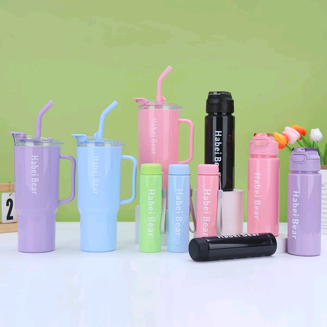3-Piece Habei Bear Colorful Water Bottle Set thumbnail 9