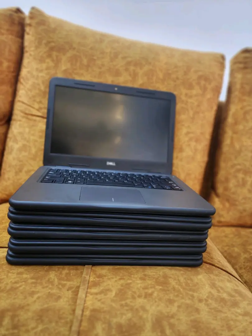 Dell Latitude 3310 Laptop (Celeron, 4GB RAM, 128GB SSD) thumbnail 4
