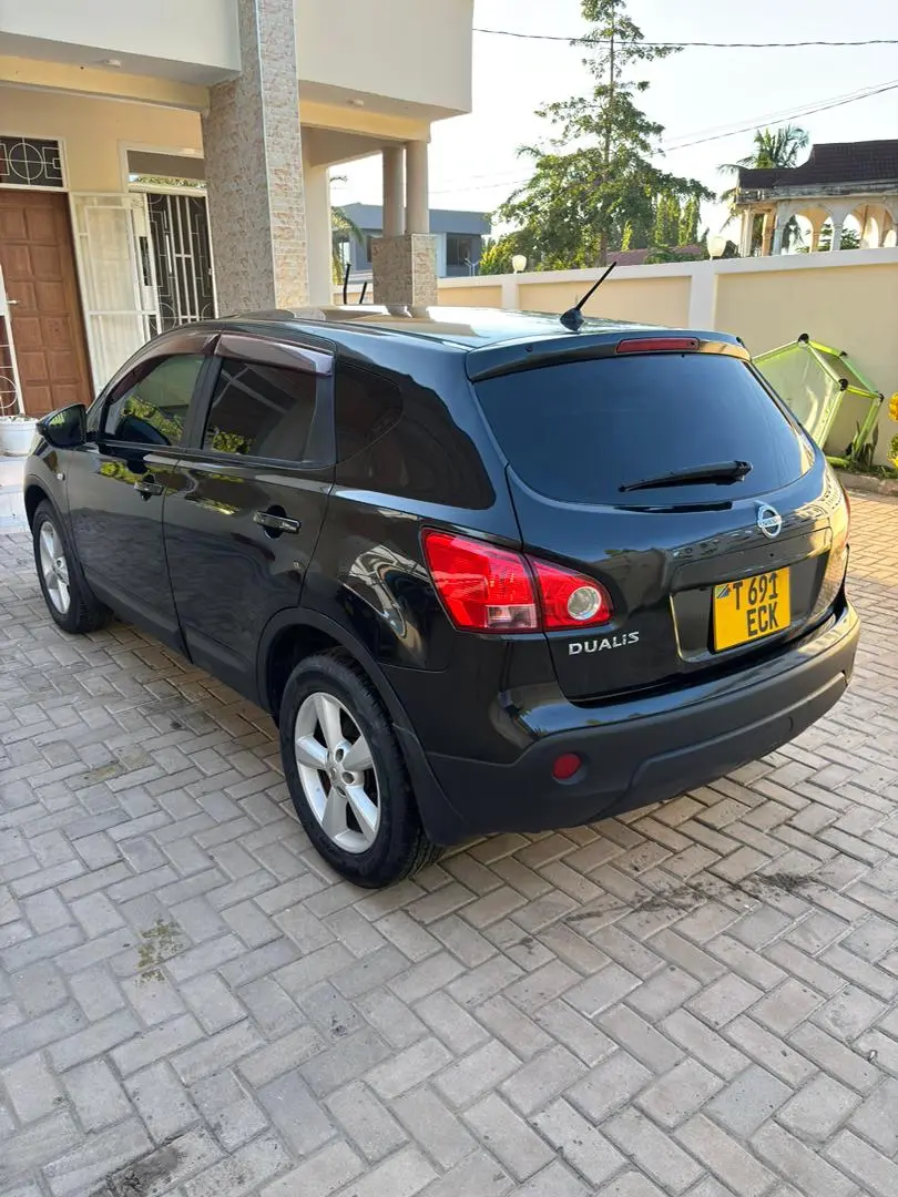2008 Nissan Dualis SUV thumbnail 3