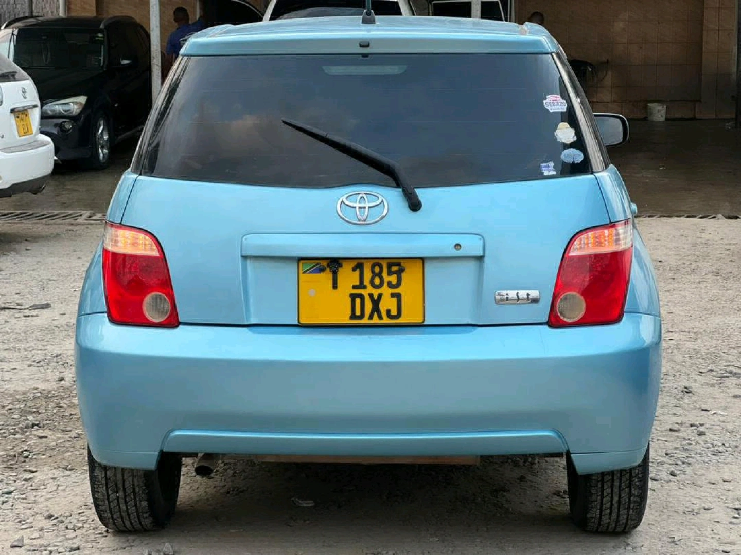 Toyota IST 2006 Light Blue thumbnail 2