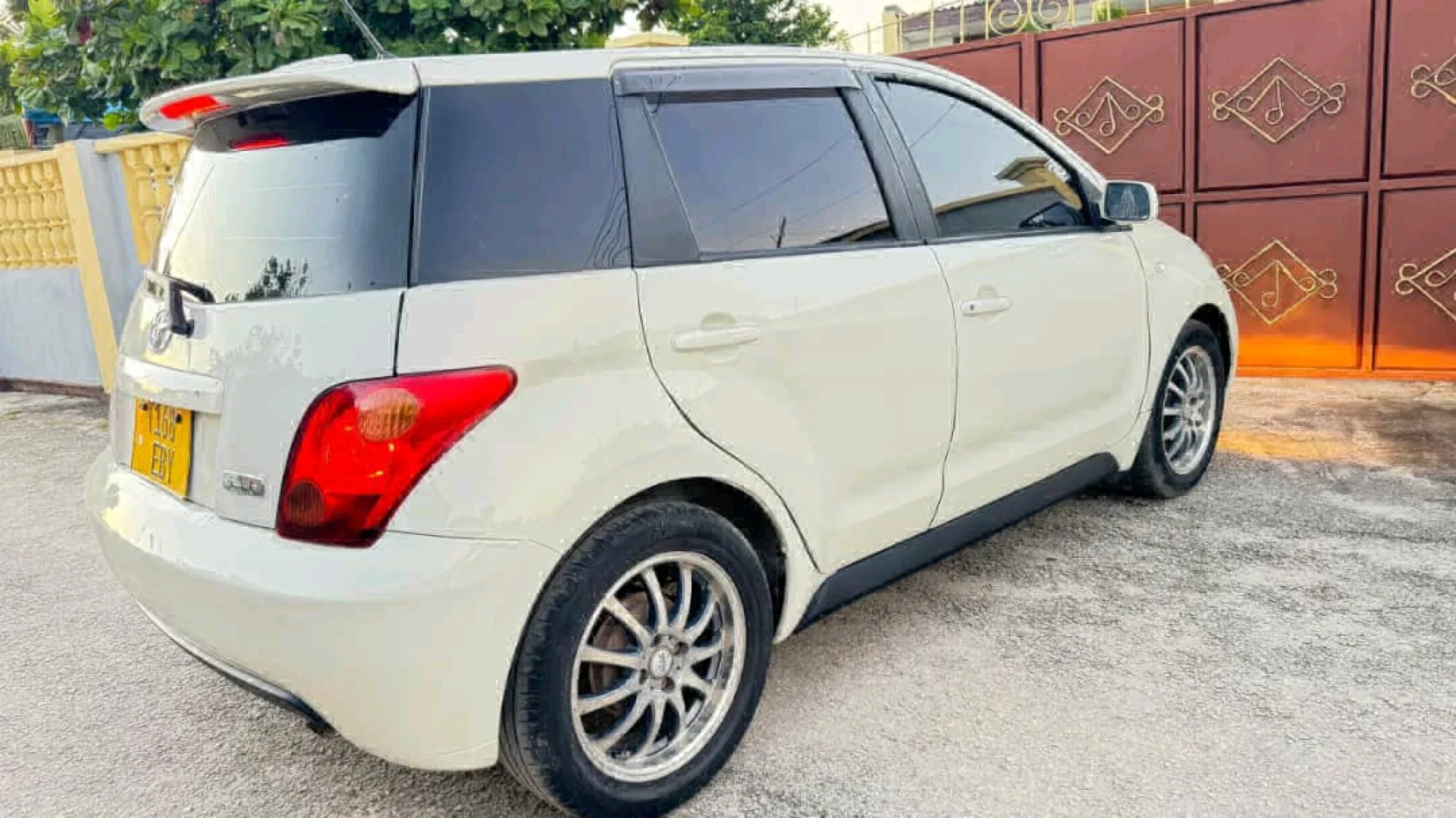 Toyota IST 2004 Automatic for Sale thumbnail 4