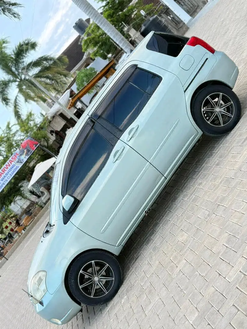 Toyota Raum CSH Full AC Automatic Door thumbnail 4