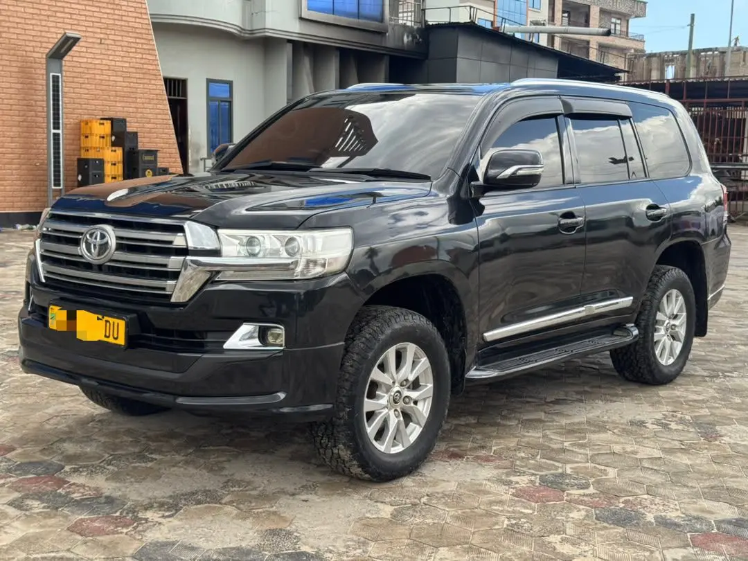 Toyota Land Cruiser VX V8 2011 thumbnail 9