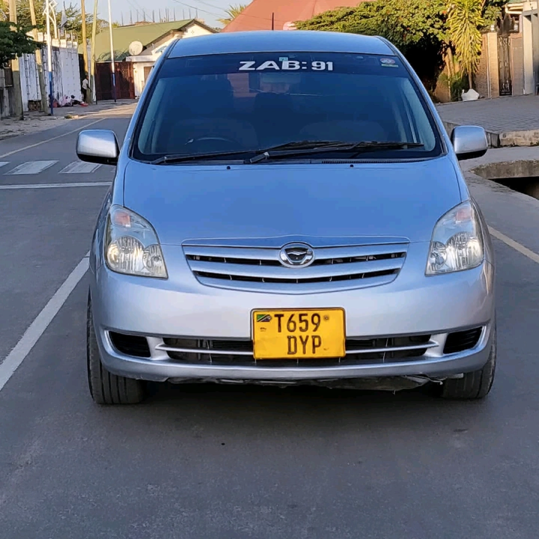 Silver Toyota Spacio 2003 Full AC