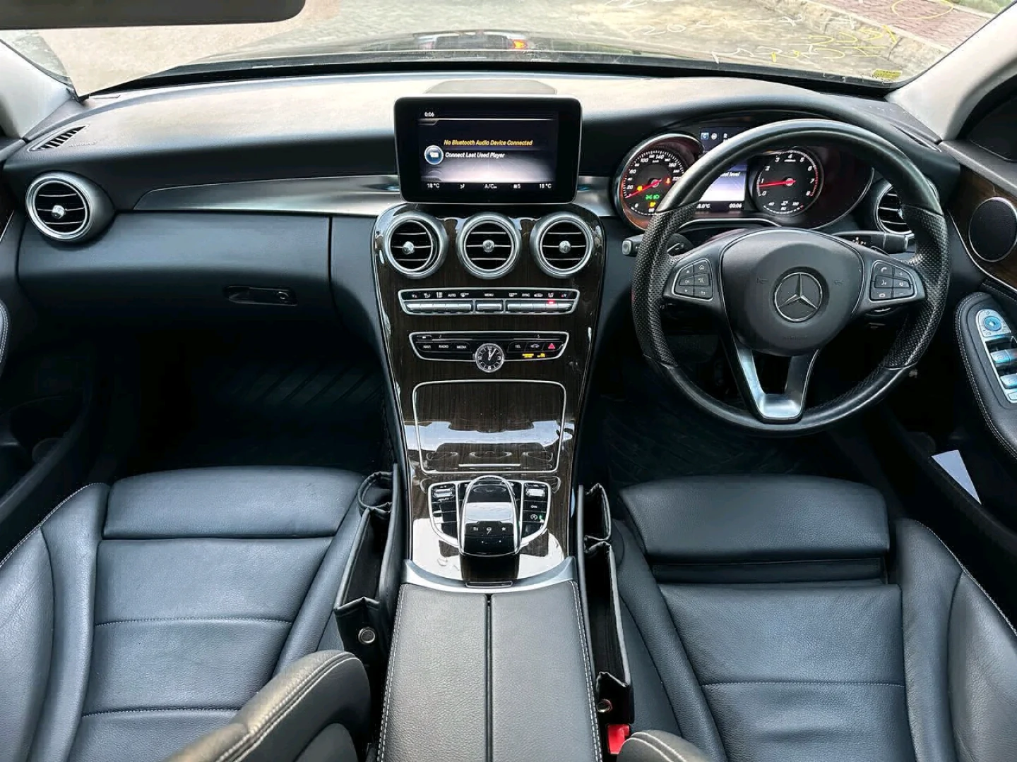 Mercedes Benz C200 2014/2015 Black