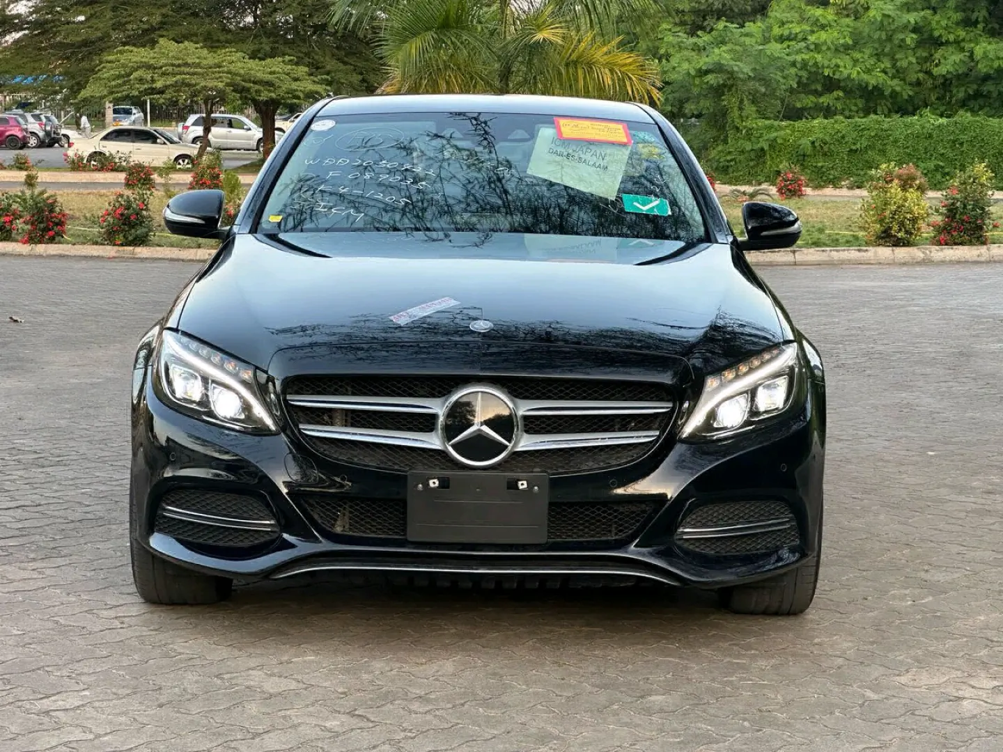 Mercedes Benz C200 2014/2015 Black thumbnail 3