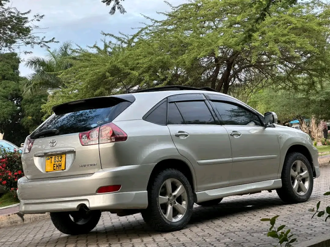 Toyota Harrier 2007 Silver thumbnail 4