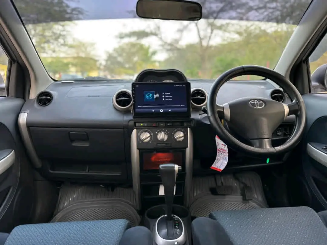 Toyota Ist 2007, White, 1490cc, 79,000 KM thumbnail 9