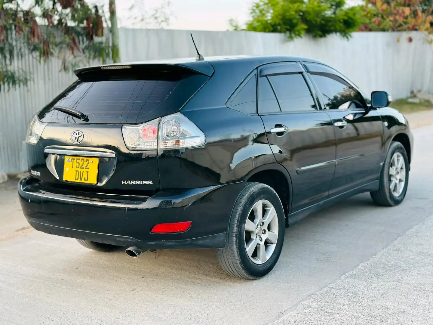 Toyota Harrier 2005, Black, Automatic thumbnail 4