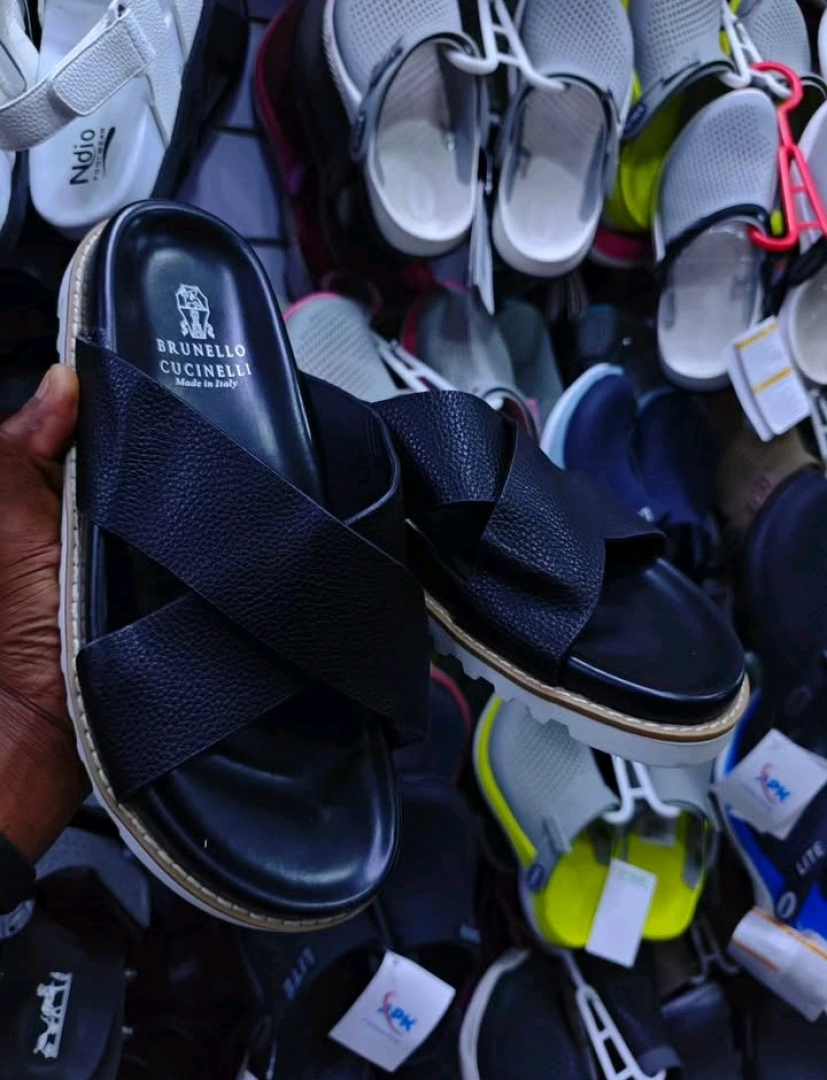 White Leather-like Cross-Strap Sandals thumbnail 2