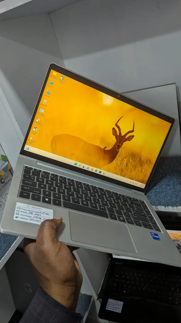 HP ProBook 440 G8 - Core i5 11th Gen thumbnail 2