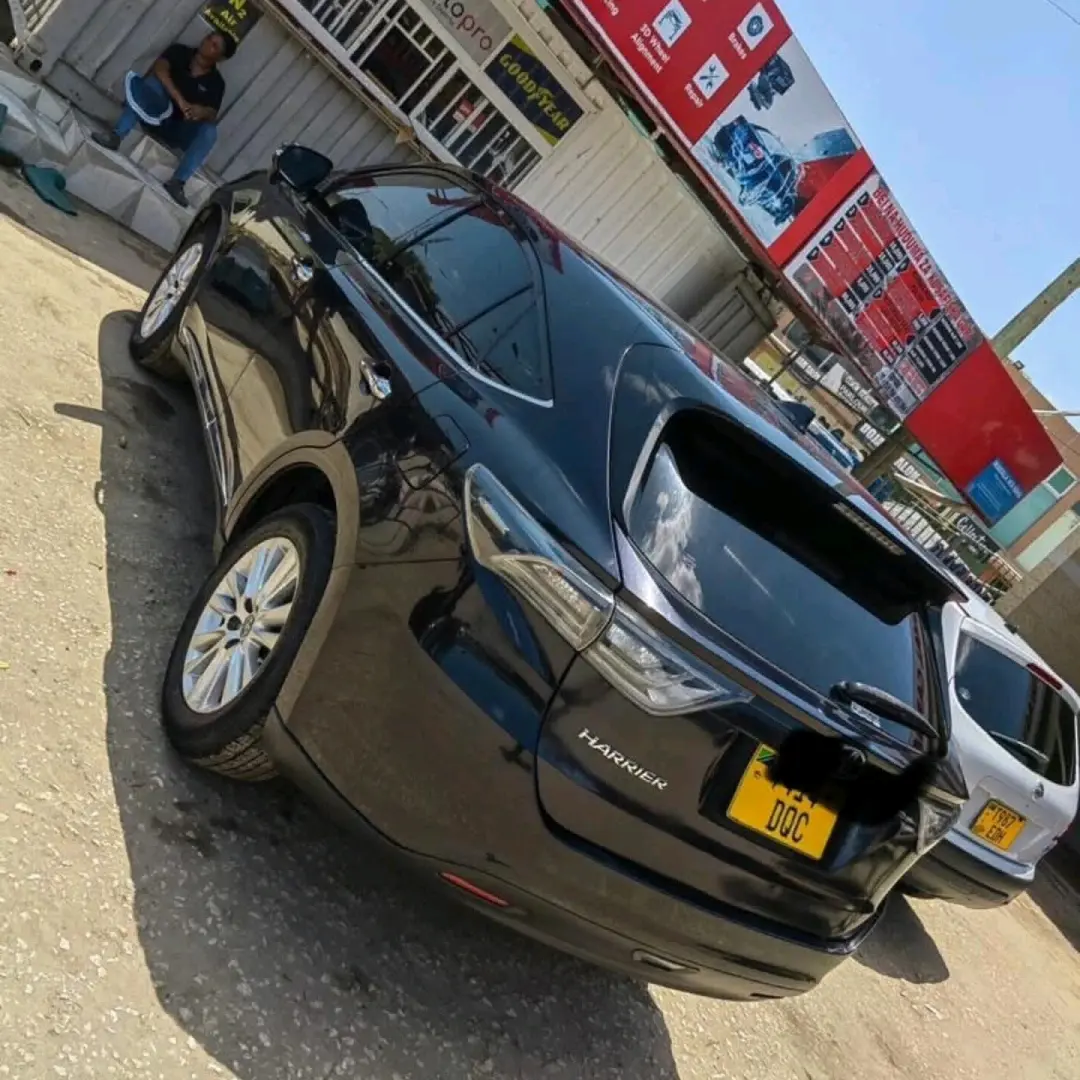 Toyota Harrier Anaconda 2014 thumbnail 3
