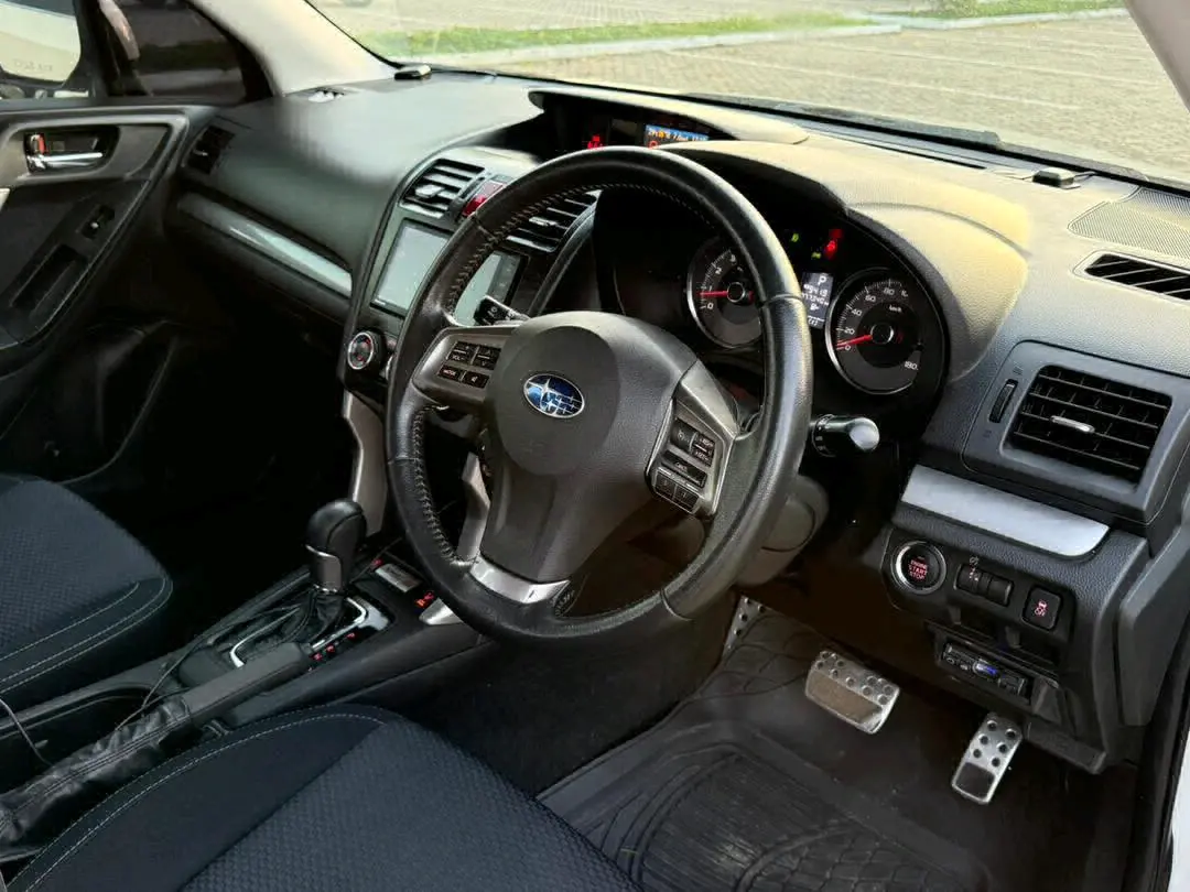 Subaru Forester 2013, White thumbnail 5