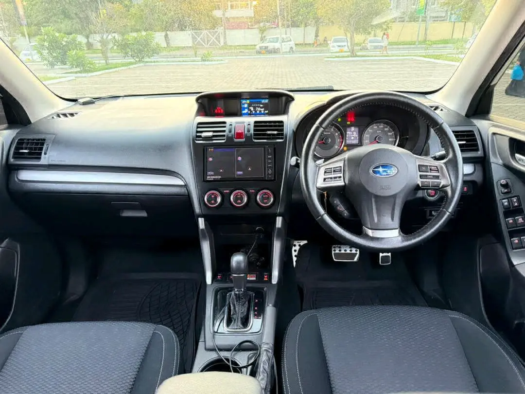 Subaru Forester 2013, White thumbnail 6