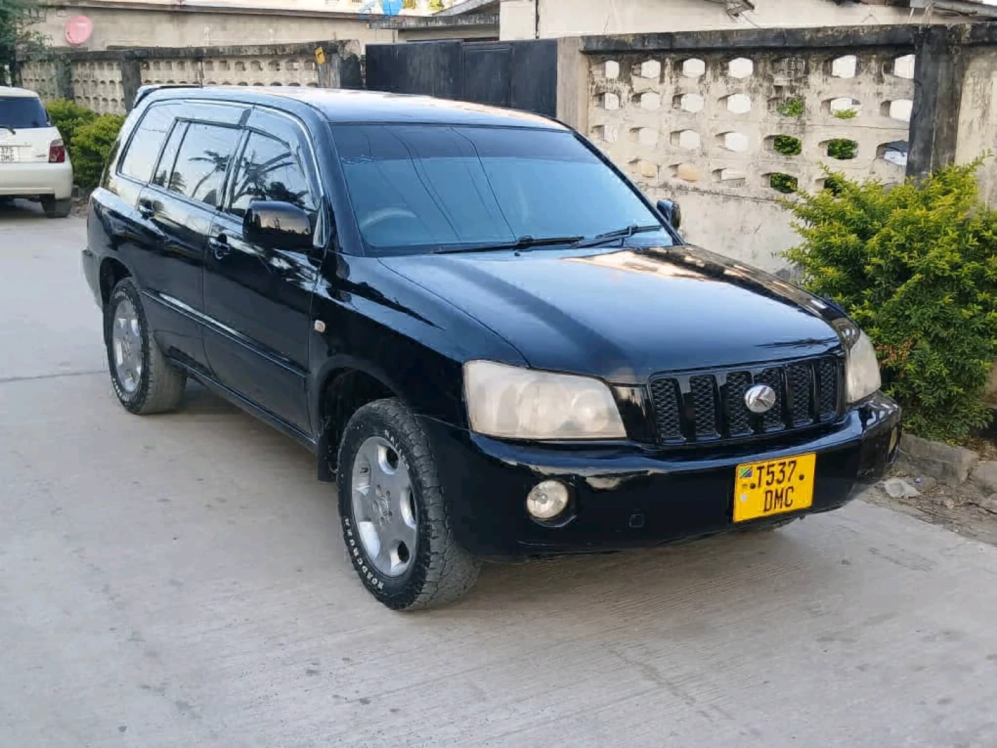 Toyota Kluger V DMC 2360 CC thumbnail 2