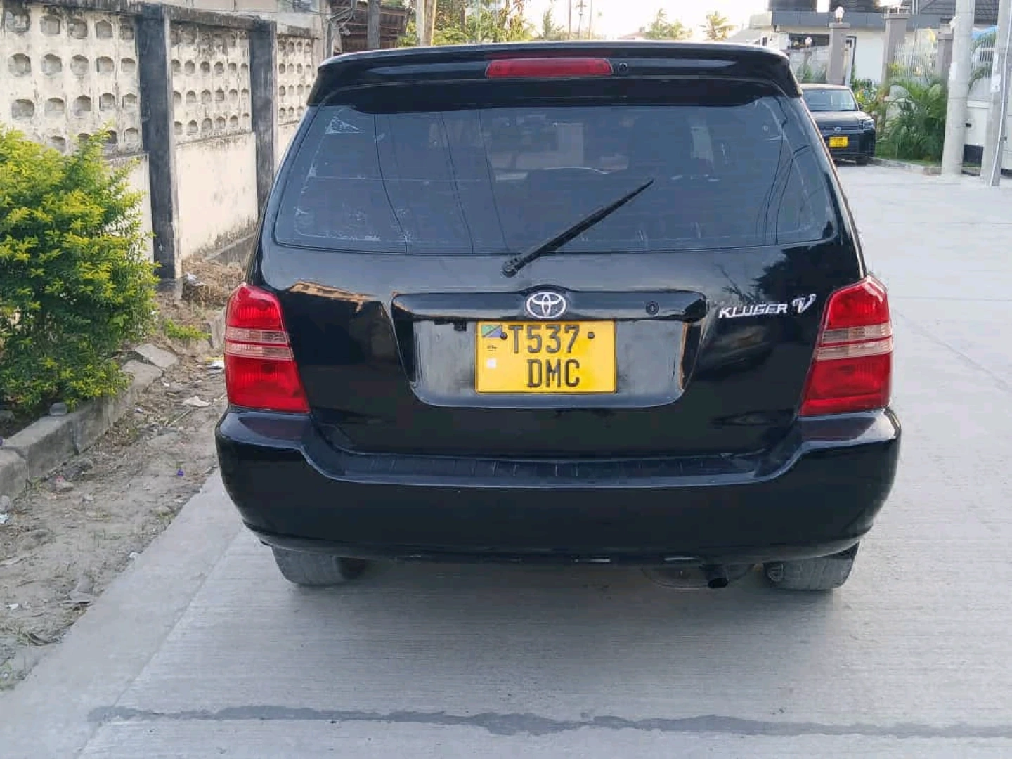 Toyota Kluger V DMC 2360 CC thumbnail 4