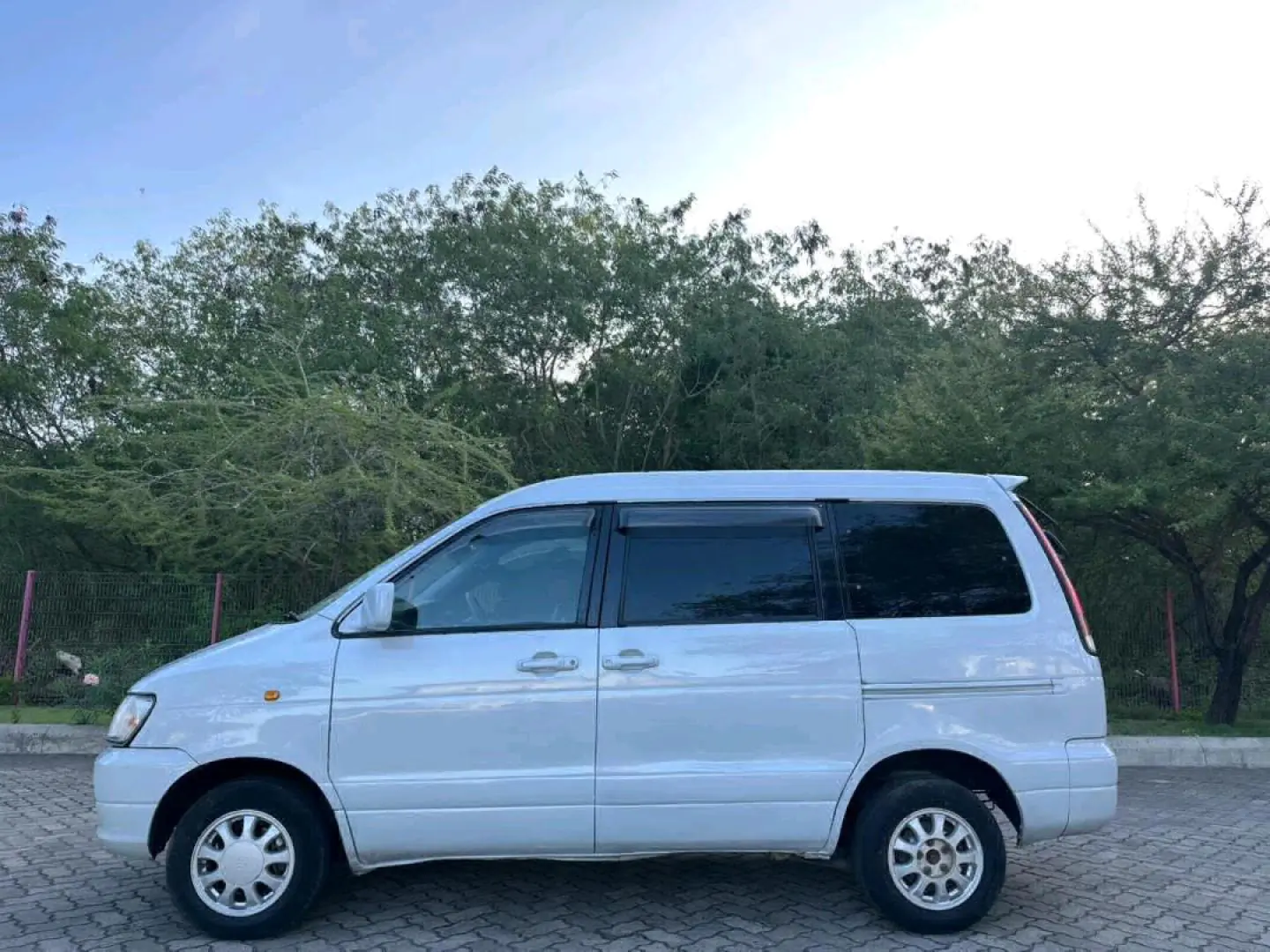 Toyota Noah SR40 2003 for Sale thumbnail 5